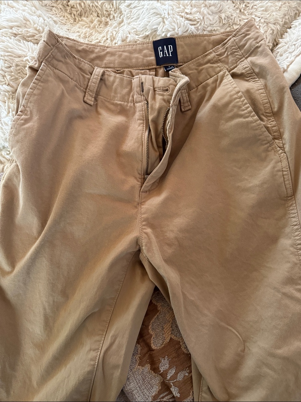GAP Women’s Capri Petite Khaki Straight Chinos Size 4